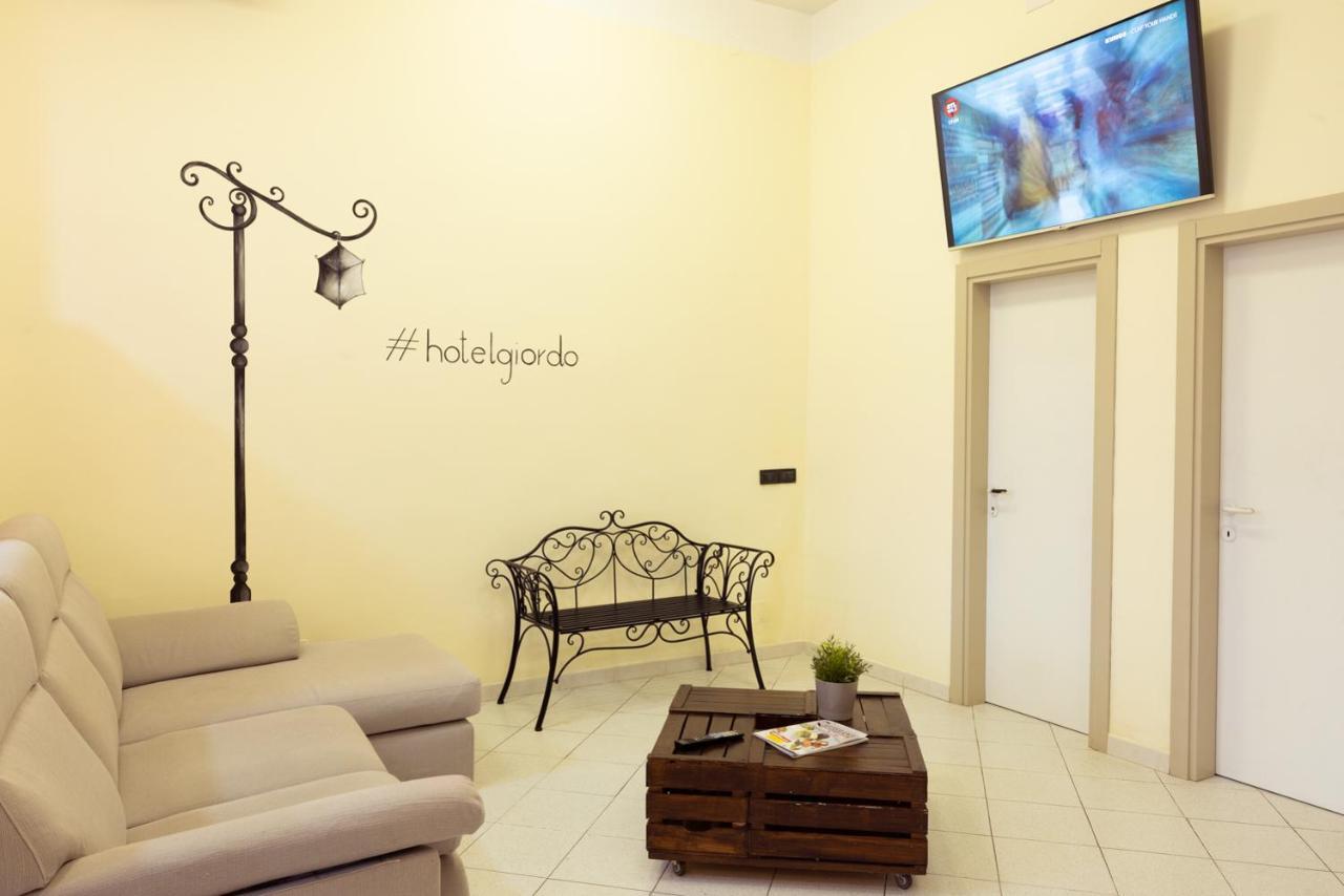 Hotel Giordo Rimini Buitenkant foto
