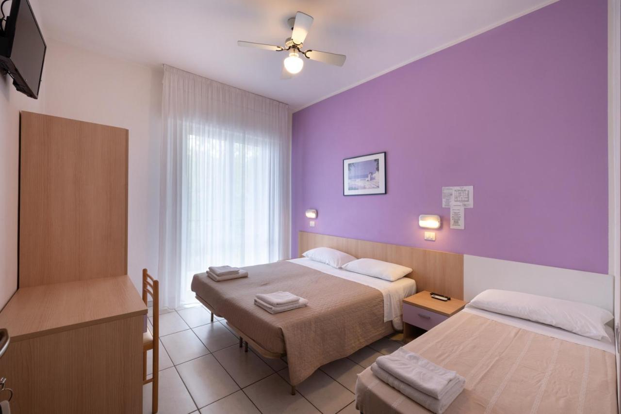 Hotel Giordo Rimini Buitenkant foto