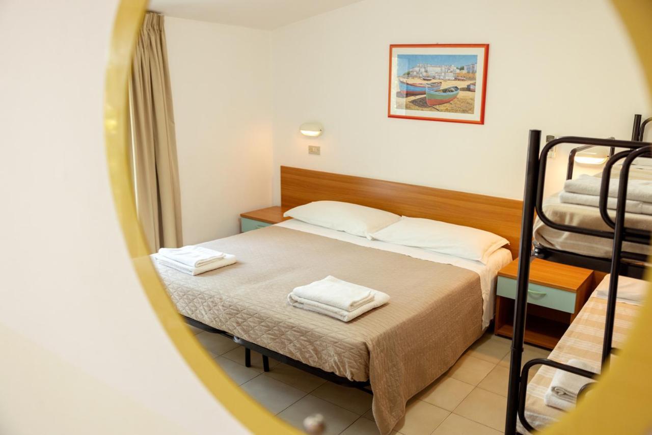 Hotel Giordo Rimini Buitenkant foto