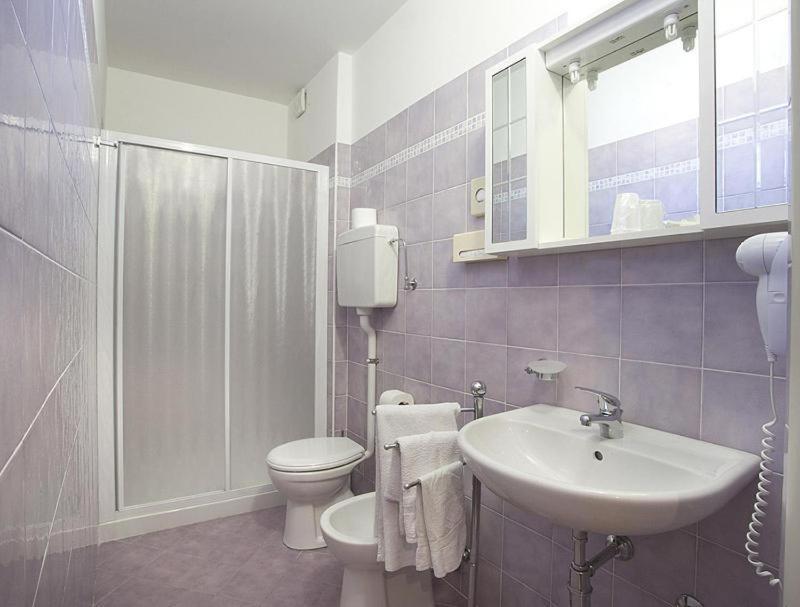 Hotel Giordo Rimini Buitenkant foto