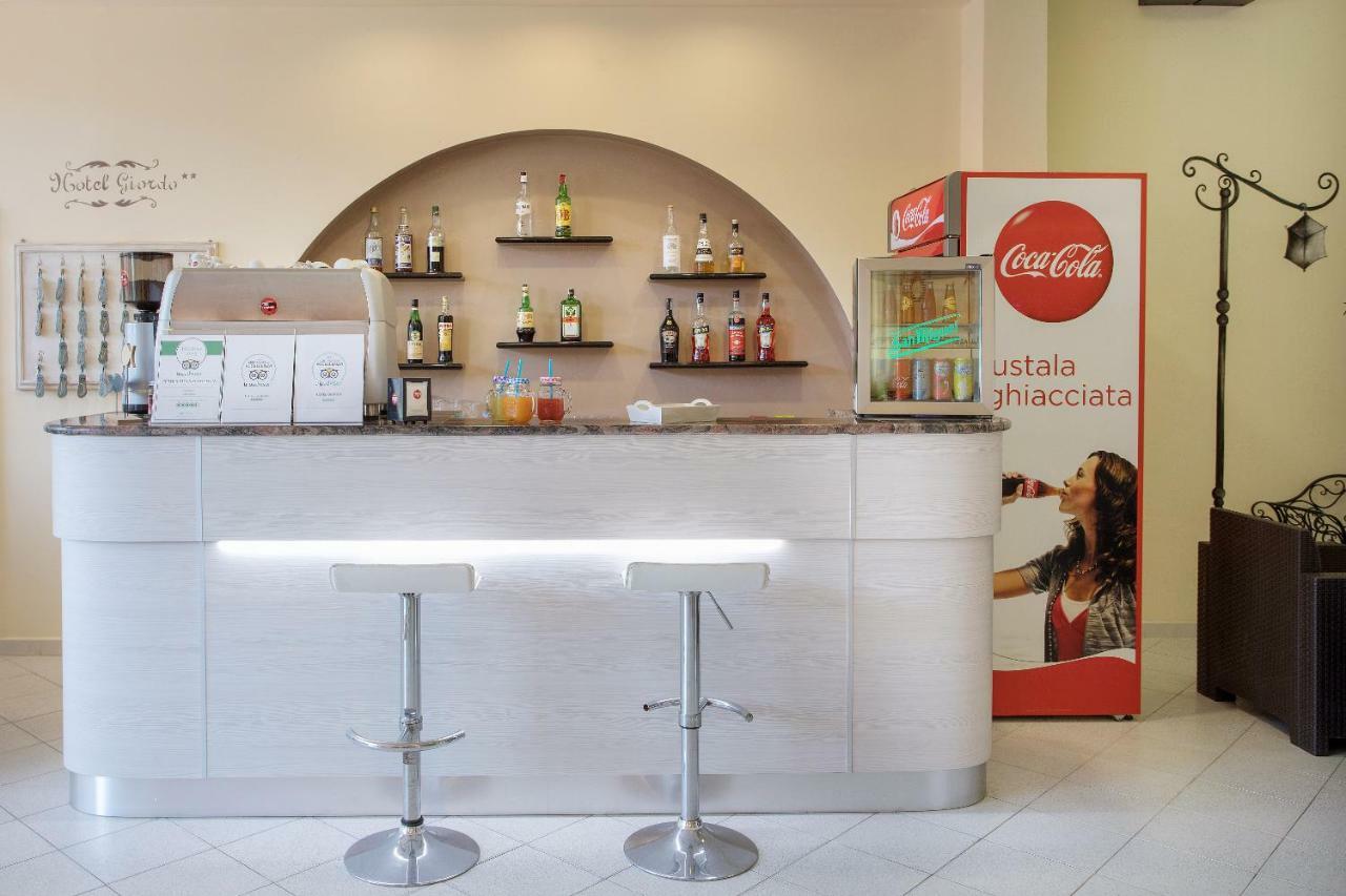 Hotel Giordo Rimini Buitenkant foto